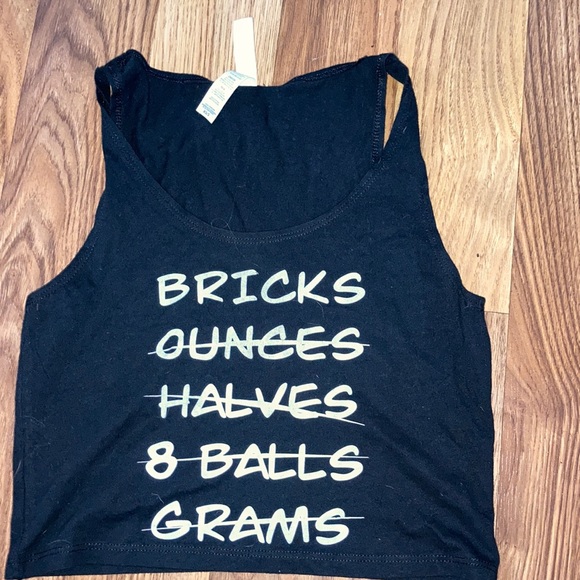 Custom Bricks Tank - Picture 1 of 3